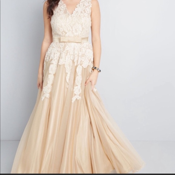 ModCloth Memorable Magic Wedding Gown - Picture 1 of 12